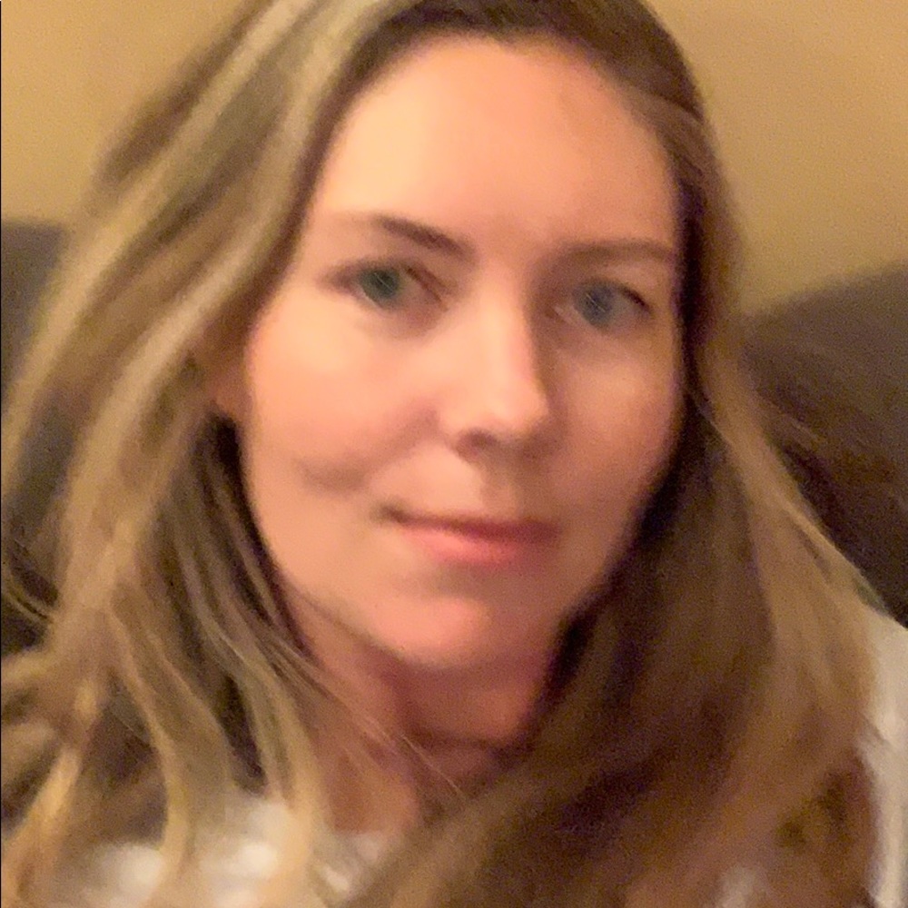 Meet your Posher, Rebecca